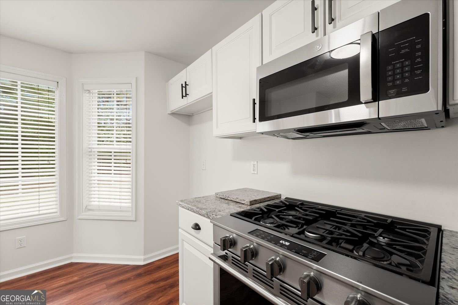 3351 Serenade Court Milton - Photo 14