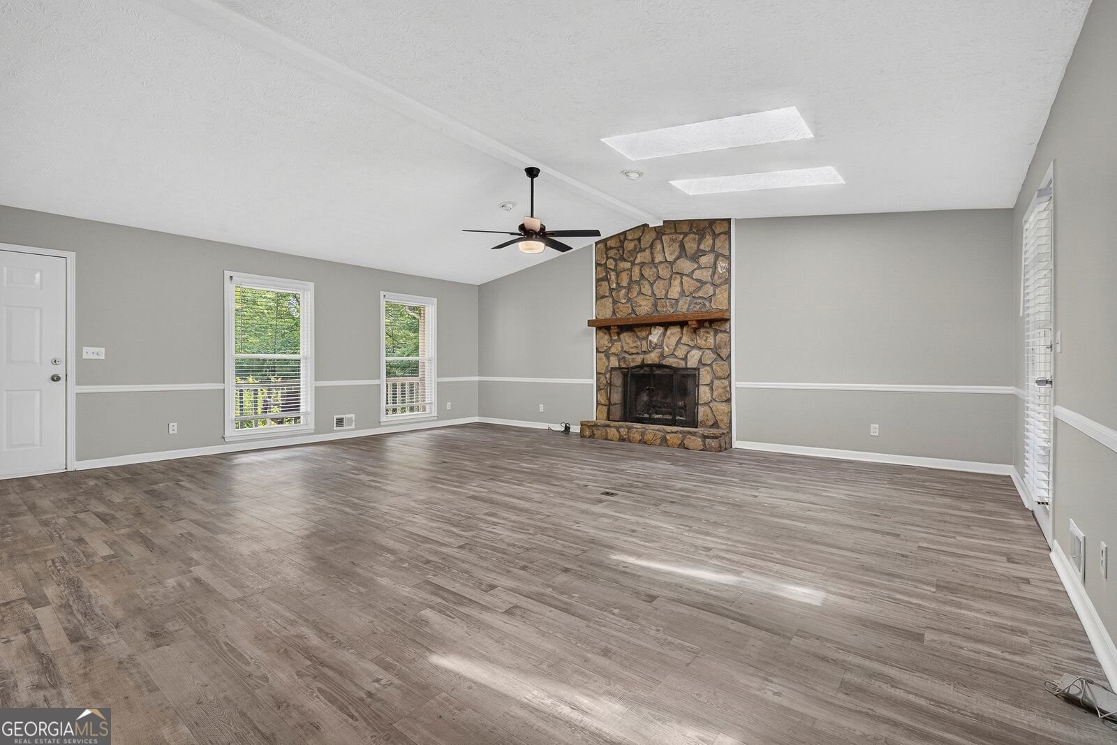 917 Andover Court Woodstock - Photo 9