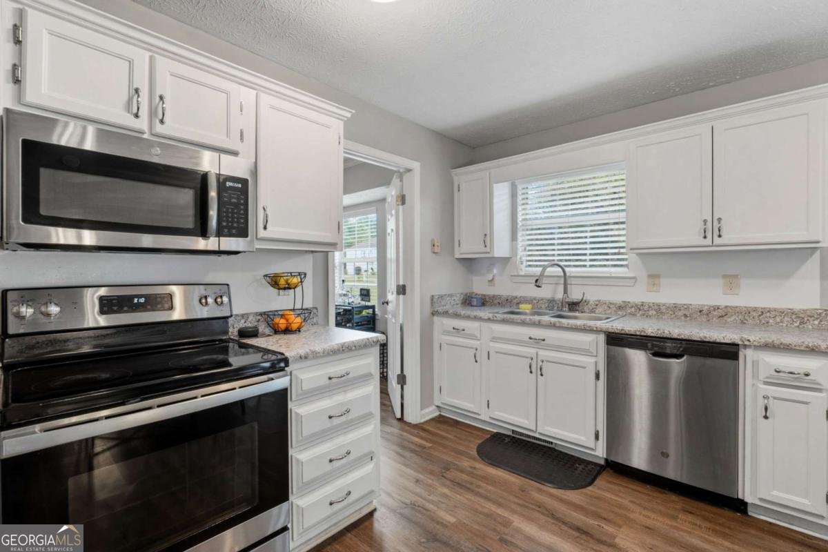 5342 Reuben Court Ellenwood - Photo 11