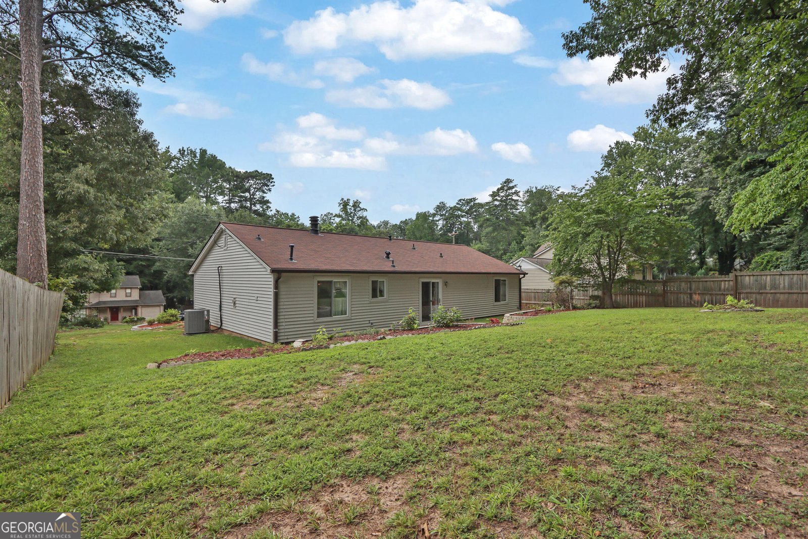 2425 Rhoanoke Drive Duluth - Photo 15