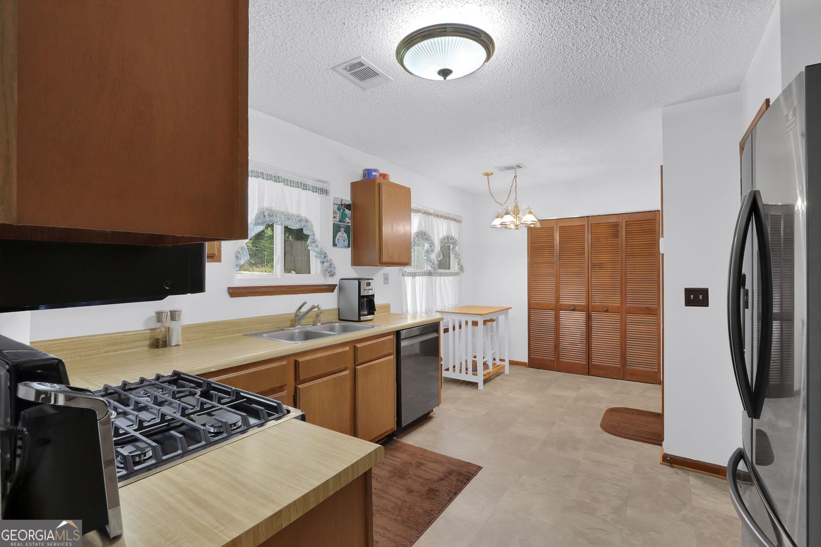 2425 Rhoanoke Drive Duluth - Photo 6