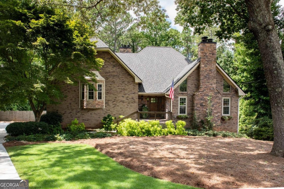 4018 Wood Acres Court Duluth - main photo