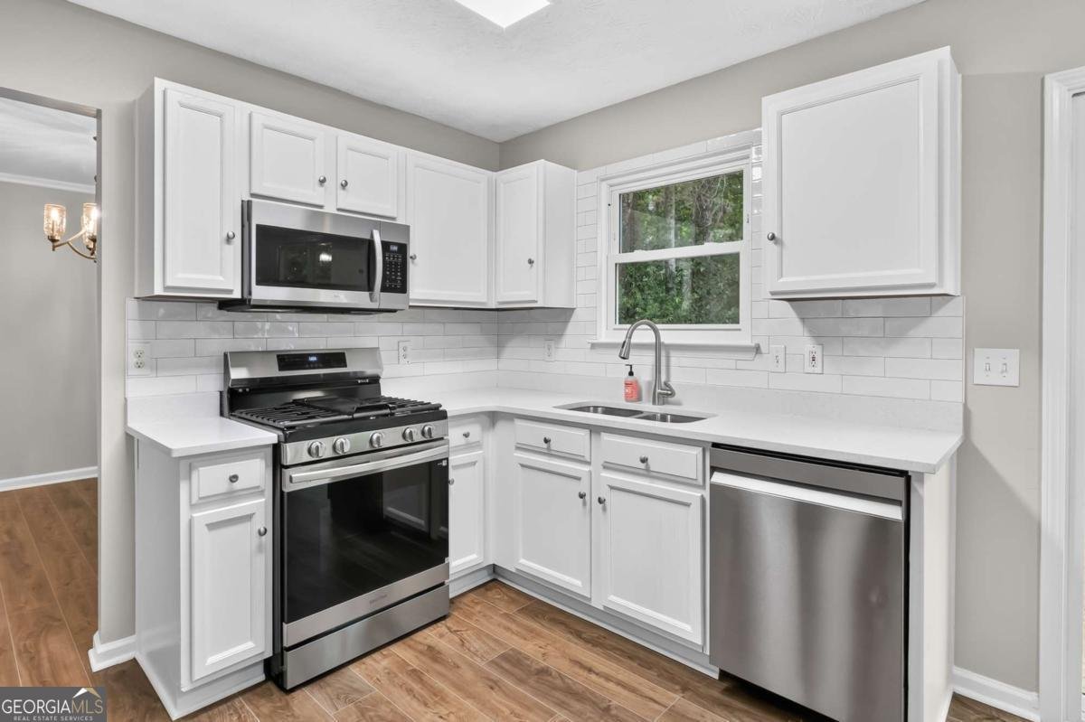 4554 Darrowby Drive Powder Springs - Photo 11