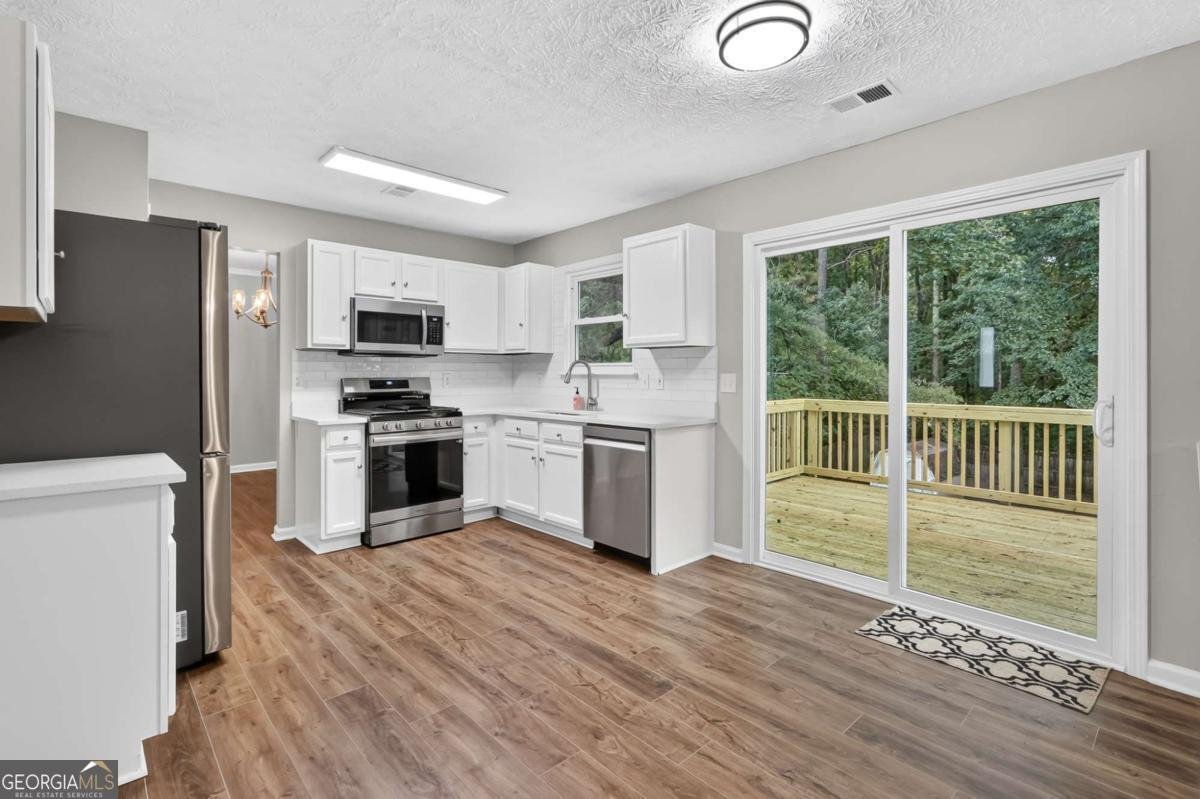 4554 Darrowby Drive Powder Springs - Photo 12
