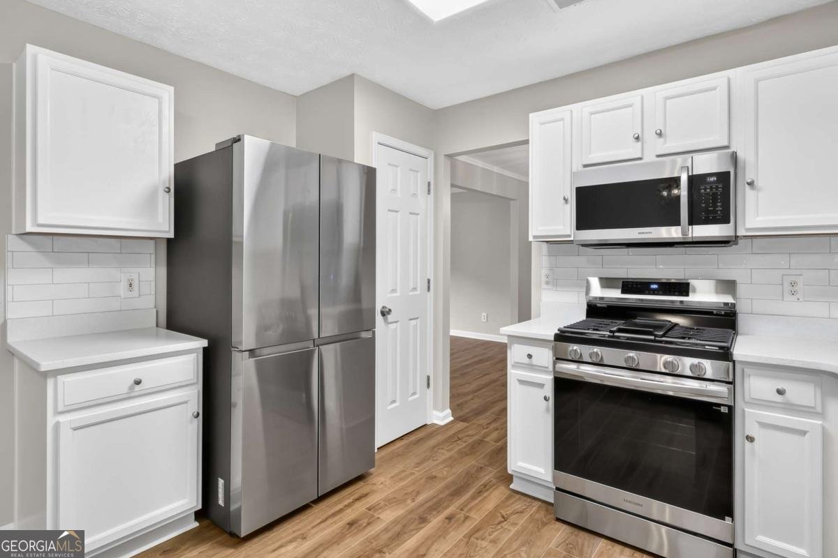 4554 Darrowby Drive Powder Springs - Photo 9