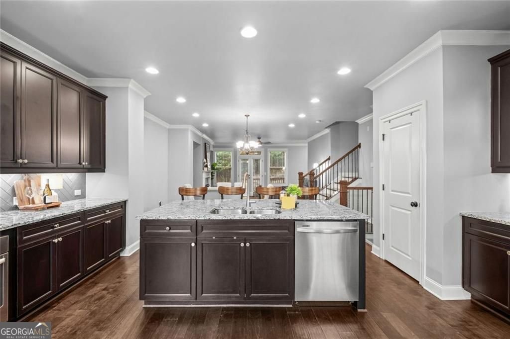 1044 Township Square Alpharetta - Photo 13
