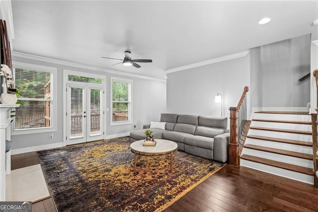 1044 Township Square Alpharetta - Photo 8