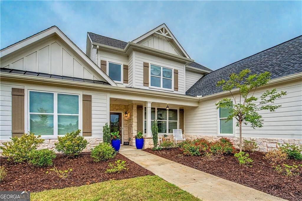 5430 Crow Drive Cumming - main photo
