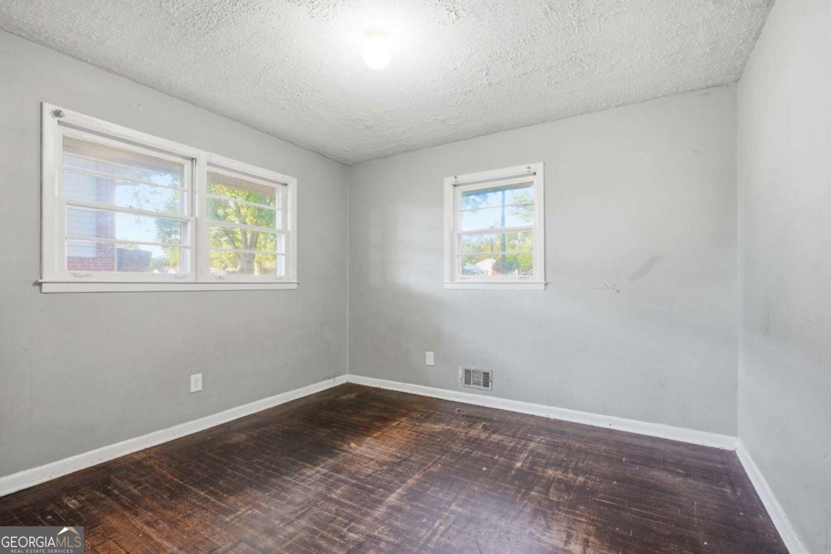 5911 Meadowview Road Rex - Photo 11