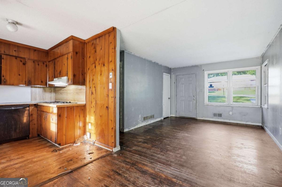 5911 Meadowview Road Rex - Photo 6