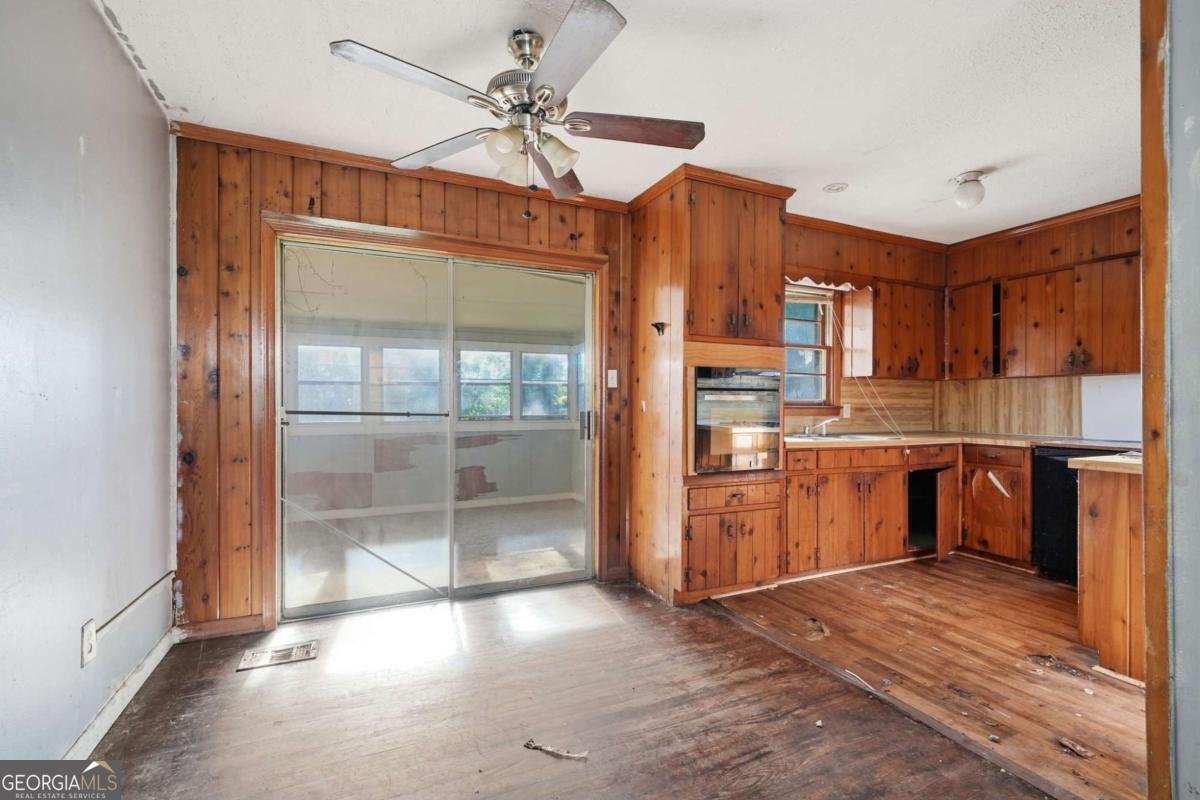 5911 Meadowview Road Rex - Photo 7