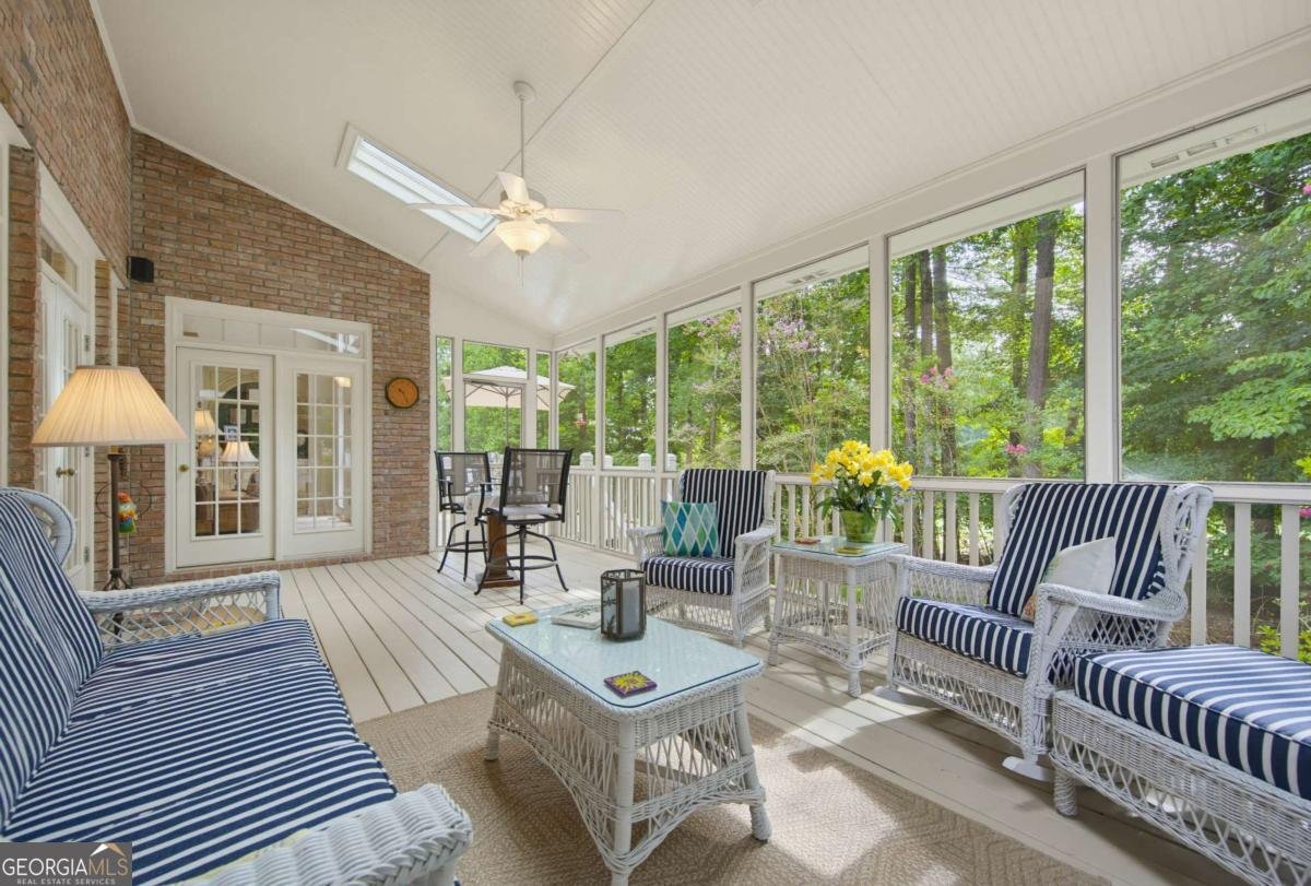 5570 Stoneleigh Drive Suwanee - Photo 19