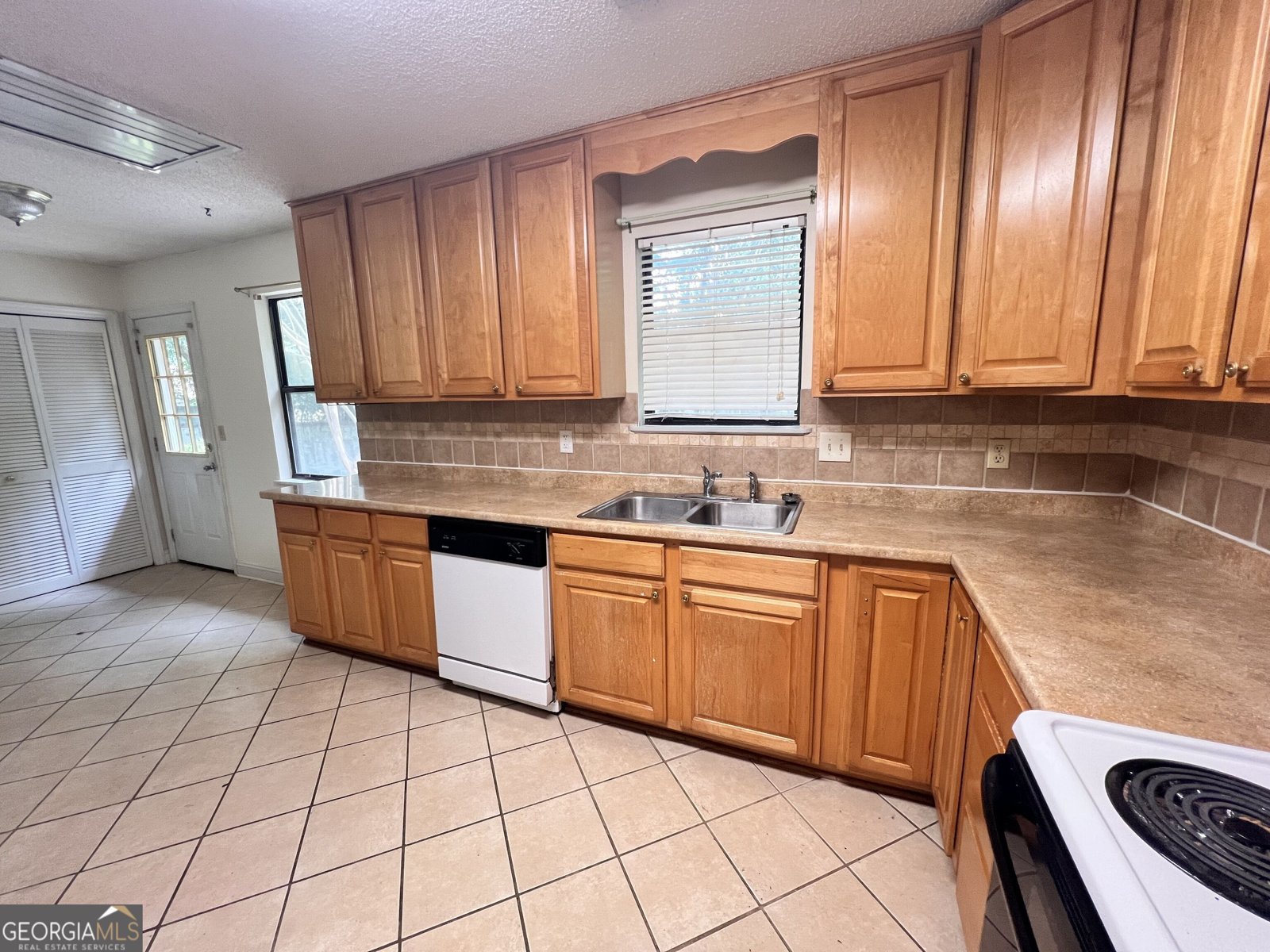 105 Whisper Court Warner Robins - Photo 6