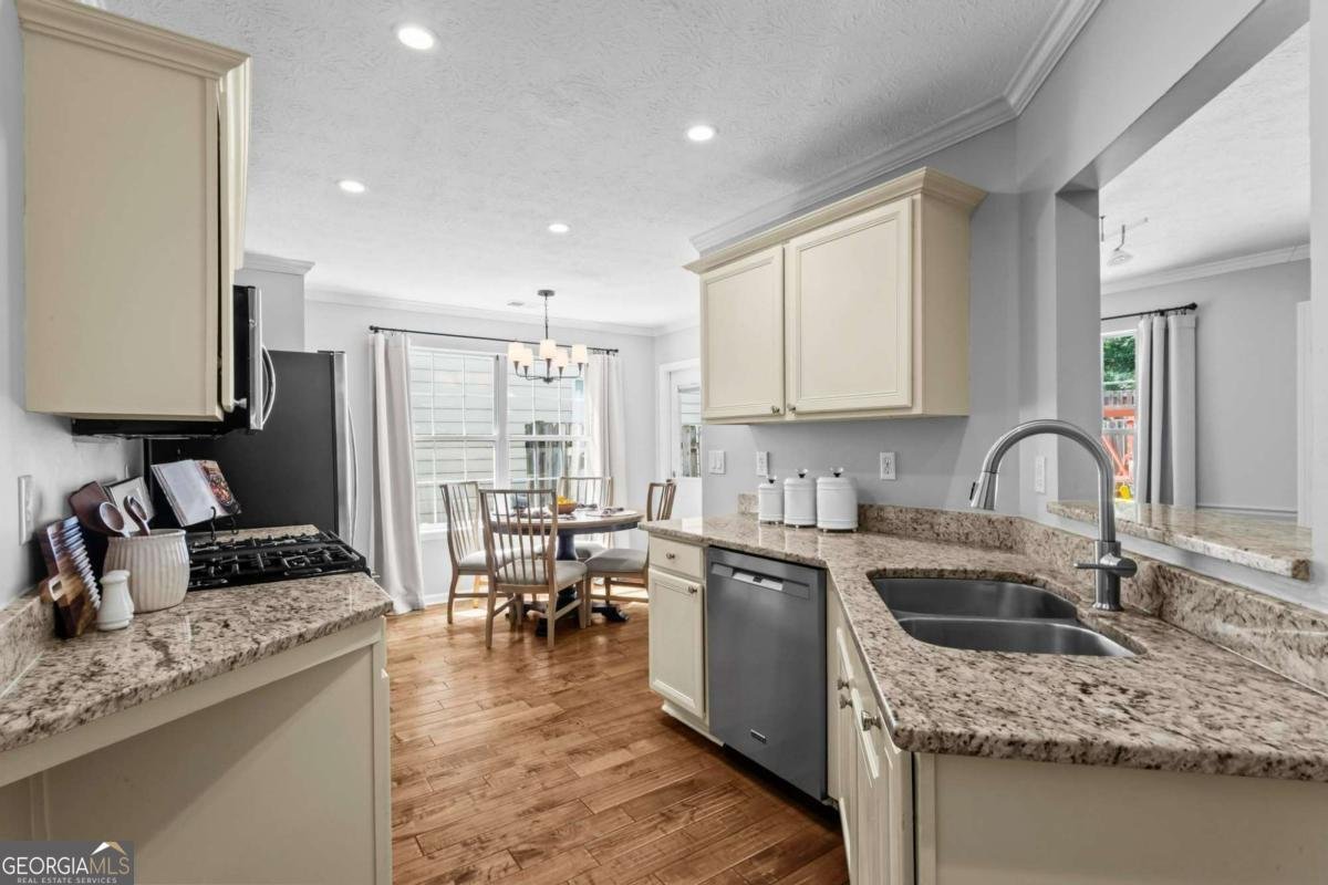 2485 Ashton Drive Roswell - Photo 10