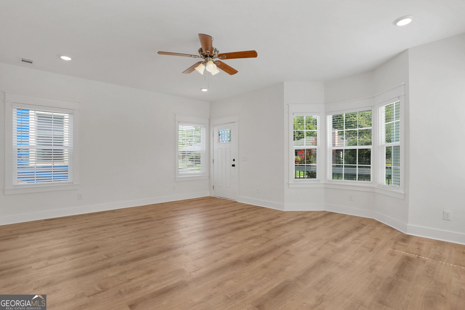 615 38th Street Savannah - Photo 11