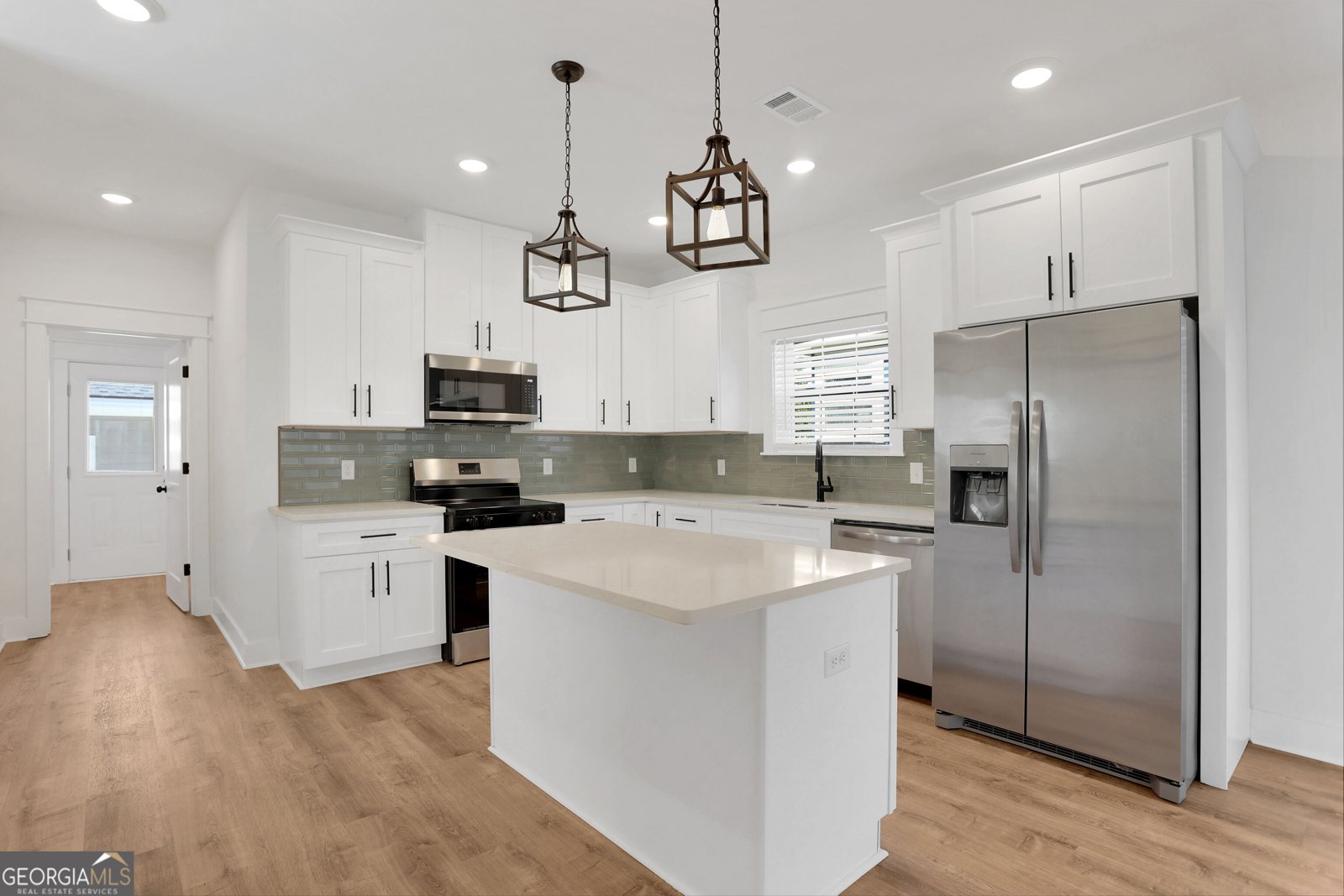 615 38th Street Savannah - Photo 13