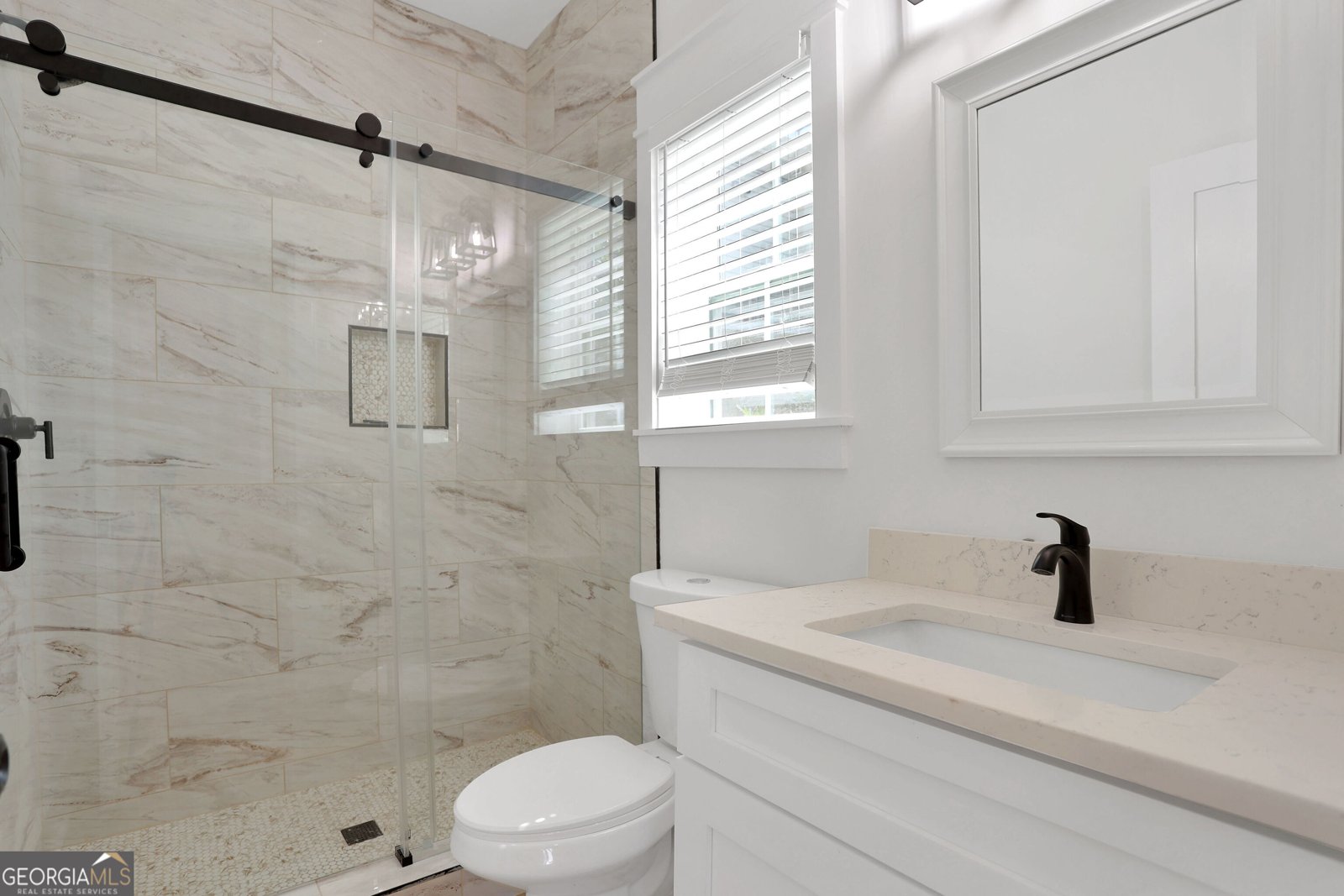 615 38th Street Savannah - Photo 17
