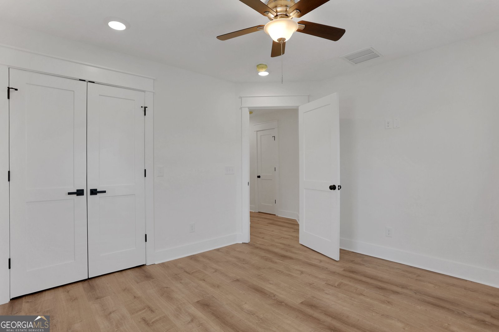615 38th Street Savannah - Photo 27