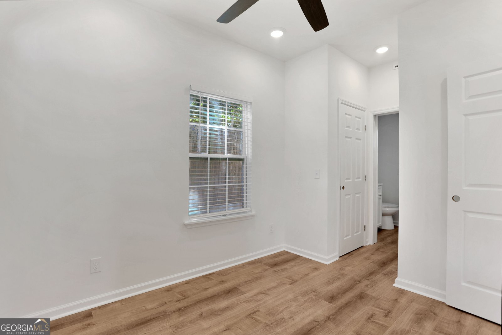615 38th Street Savannah - Photo 44