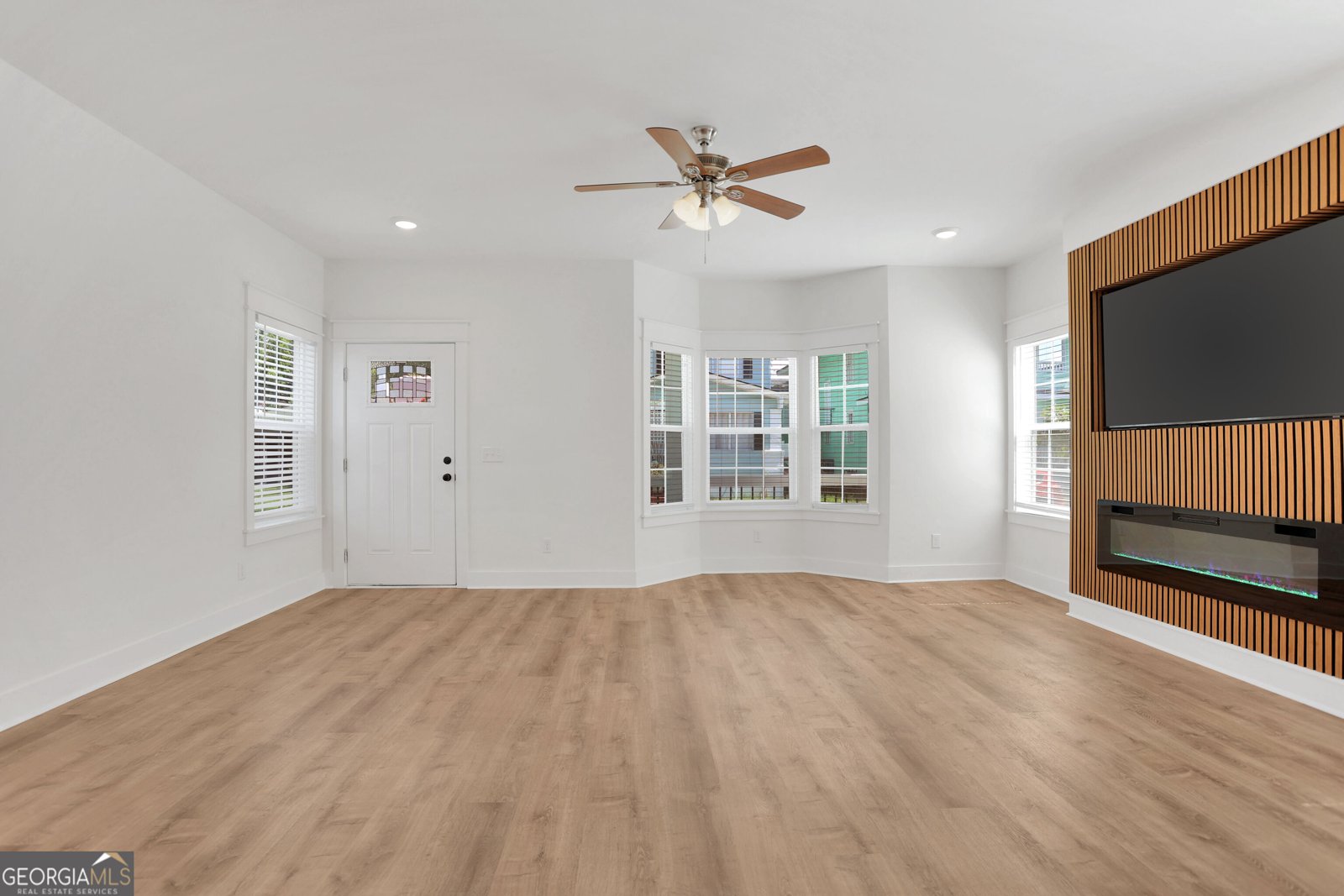 615 38th Street Savannah - Photo 9