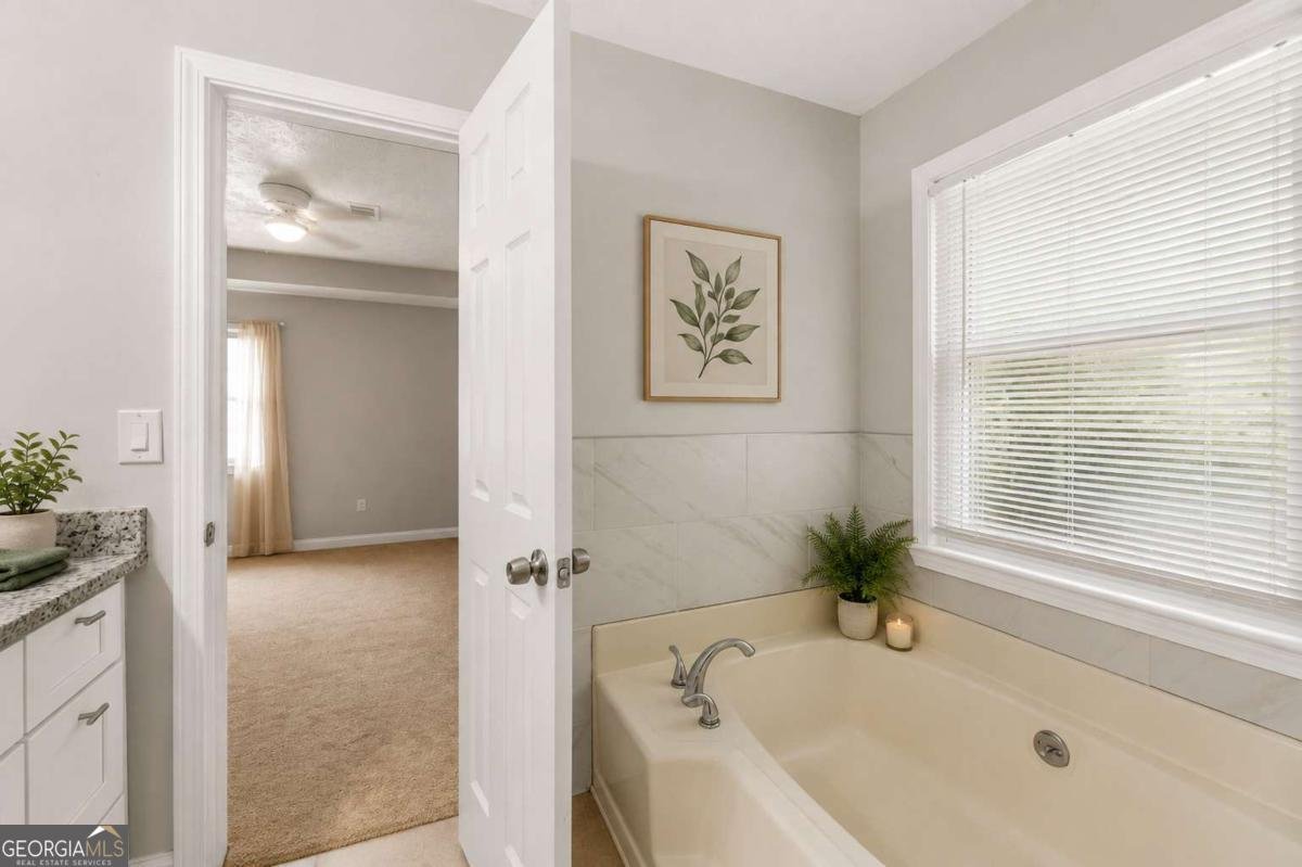 1731 Rose Garden Lane Loganville - Photo 7