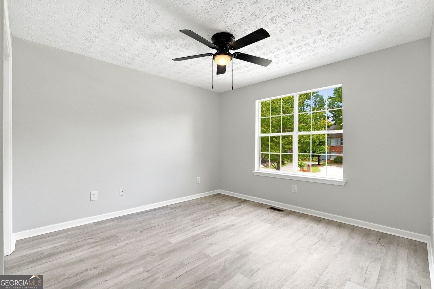 366 Beach Court Riverdale - Photo 16