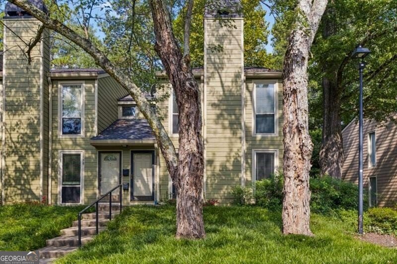 1147 Riverbend Club Drive Atlanta - main photo