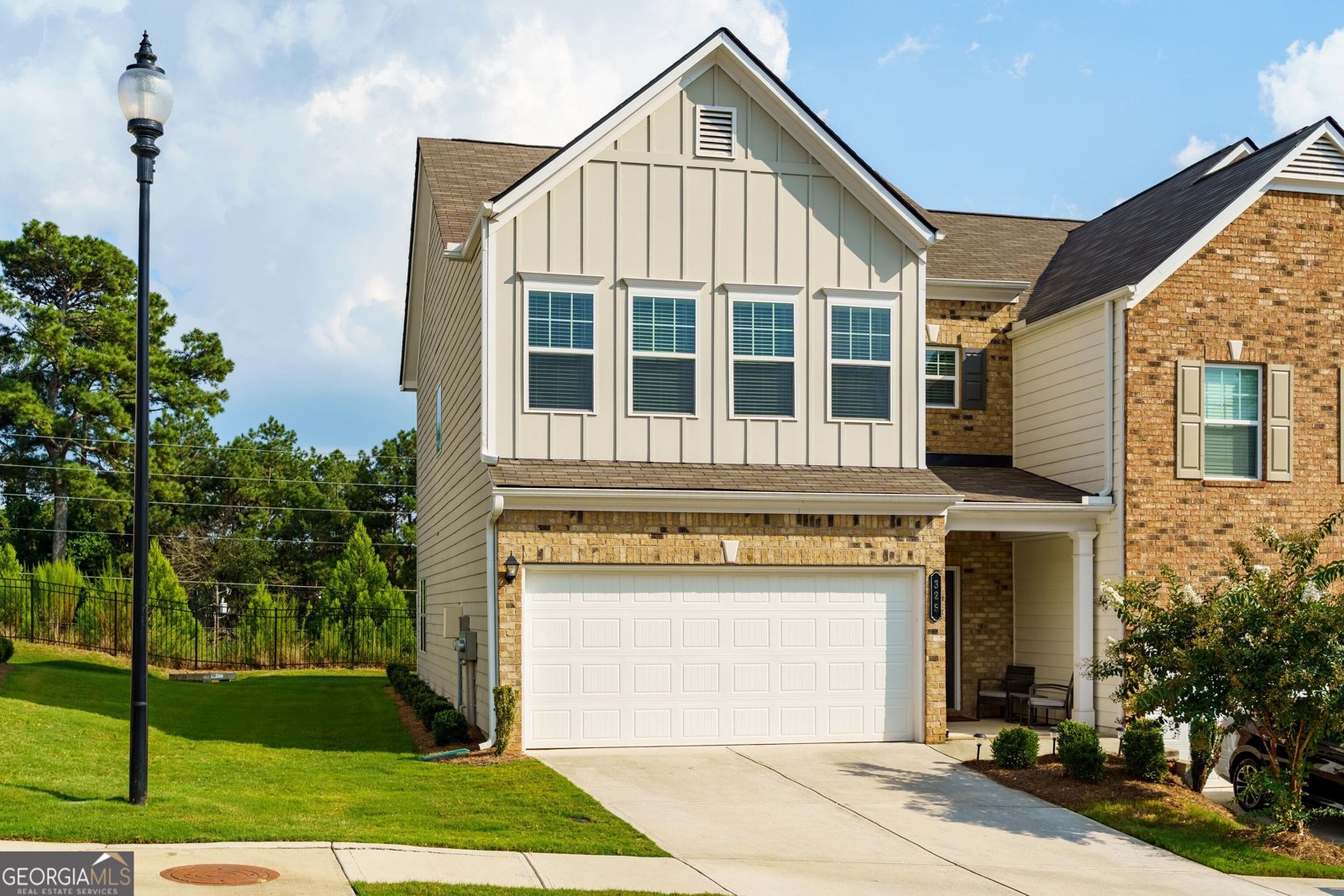 325 Braswell Court Woodstock - main photo