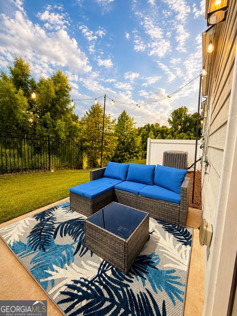 325 Braswell Court Woodstock - Photo 7