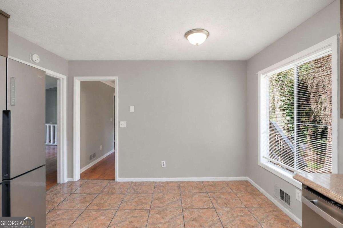 473 Raven Springs Trail Stone Mountain - Photo 13