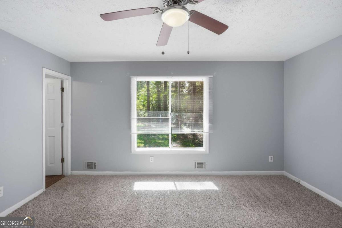 473 Raven Springs Trail Stone Mountain - Photo 14