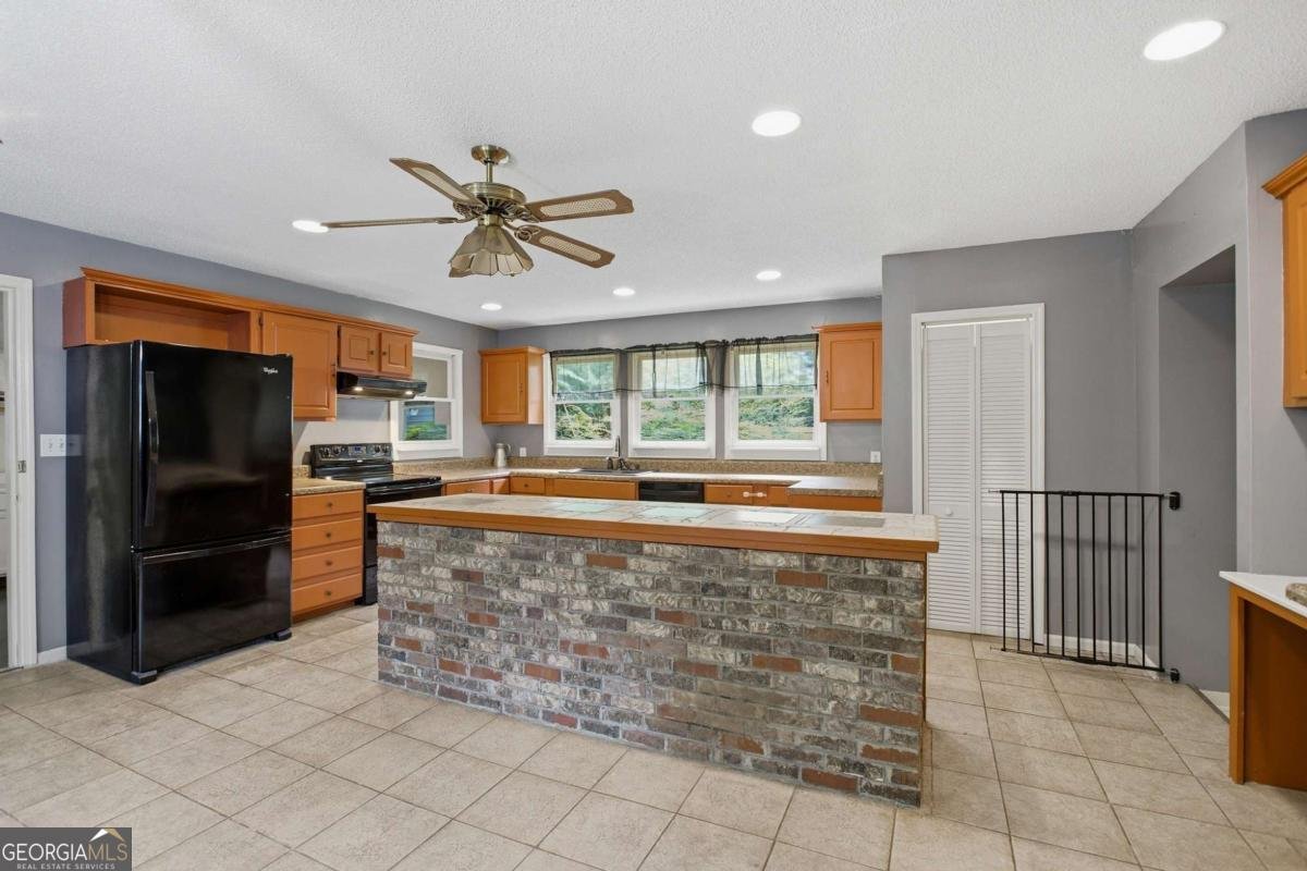 26 8th Street Emerson - Photo 17