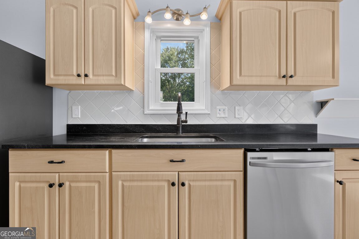 908 River Rock Drive Woodstock - Photo 17