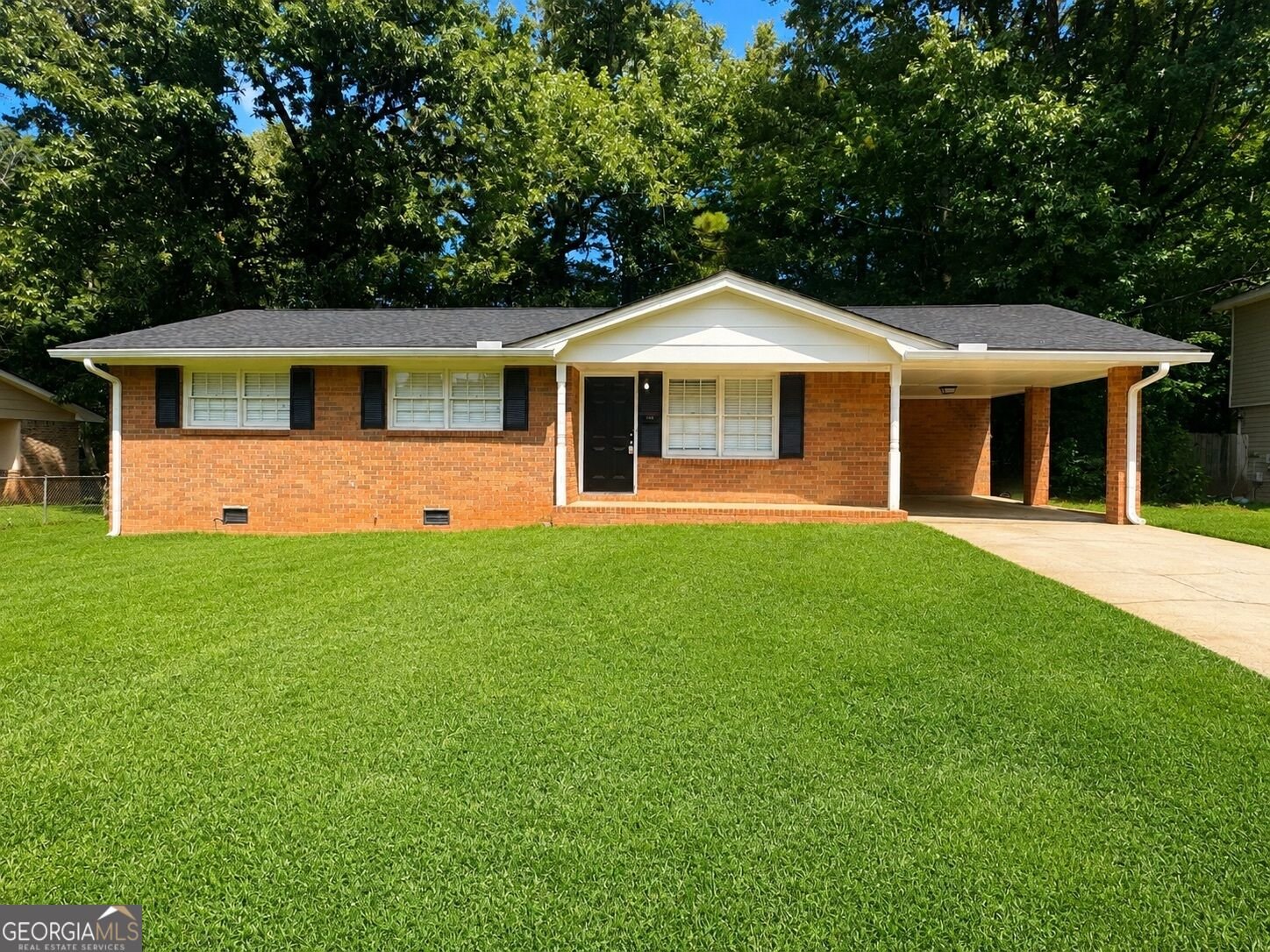 1716 Hallmark Drive Griffin - main photo