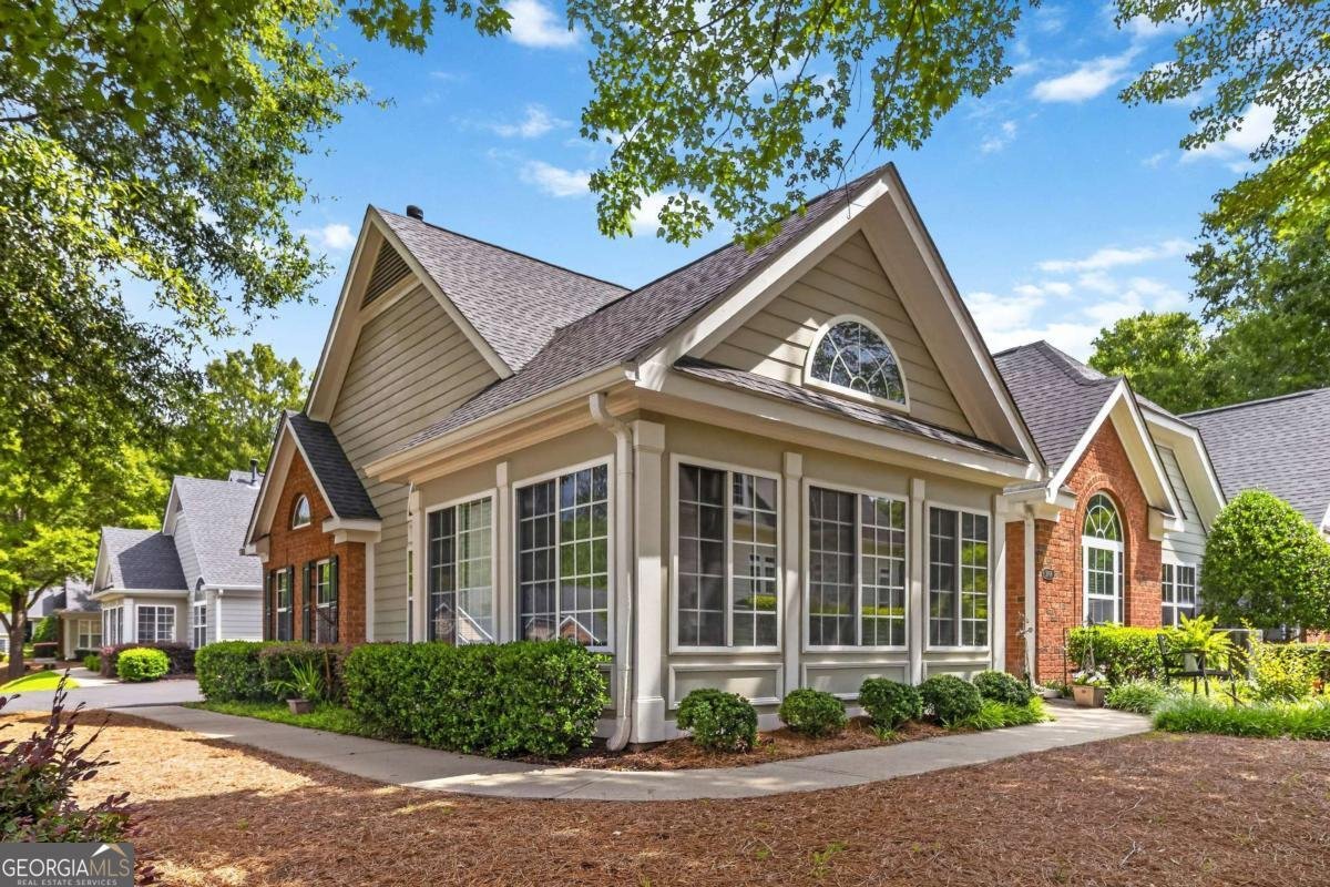 2958 Oakside Circle Milton - main photo