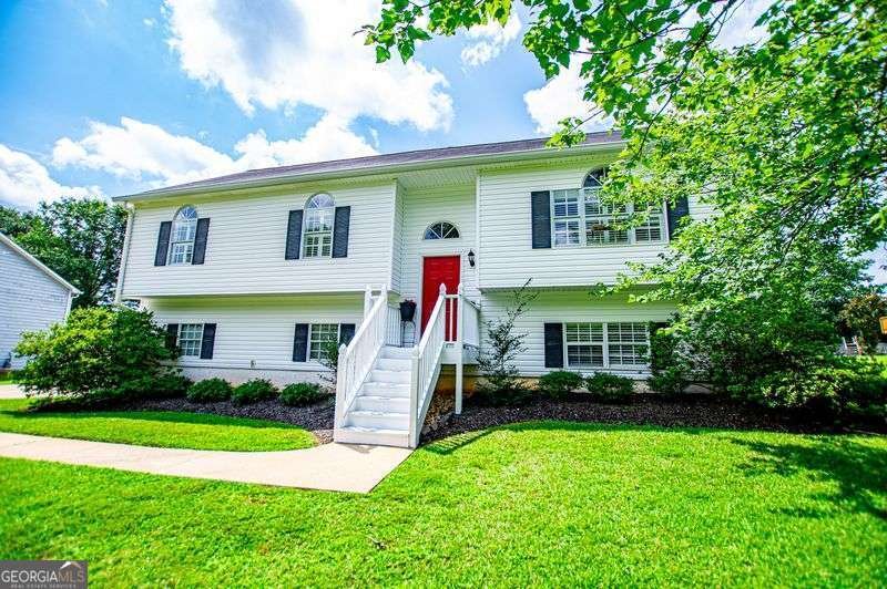 4265 Chapel Hill Road Douglasville - main photo