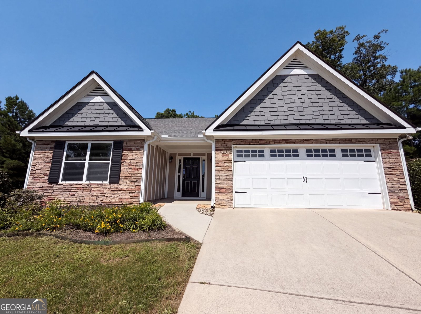 211 Logan Creek Lane Dallas - main photo