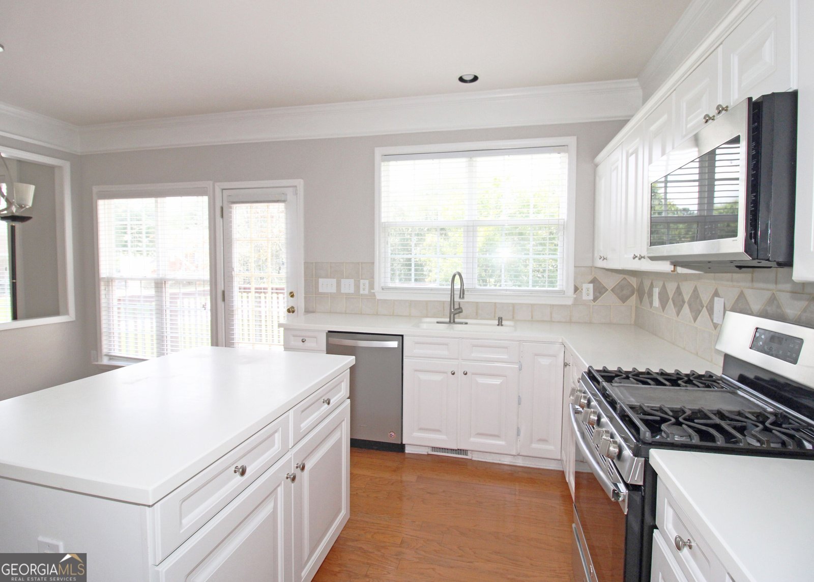 225 Thamesmar Lane Johns Creek - Photo 12
