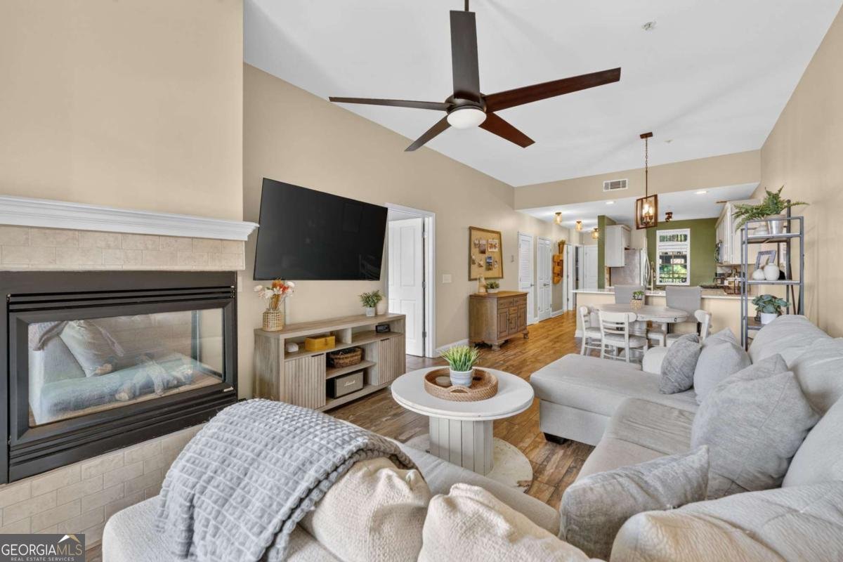 210 Creek View Lane Roswell - Photo 15