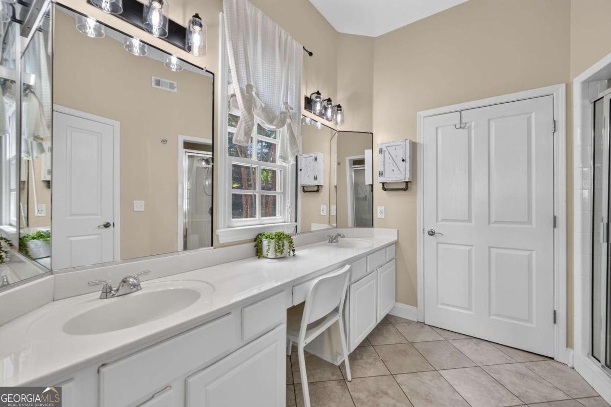 210 Creek View Lane Roswell - Photo 20