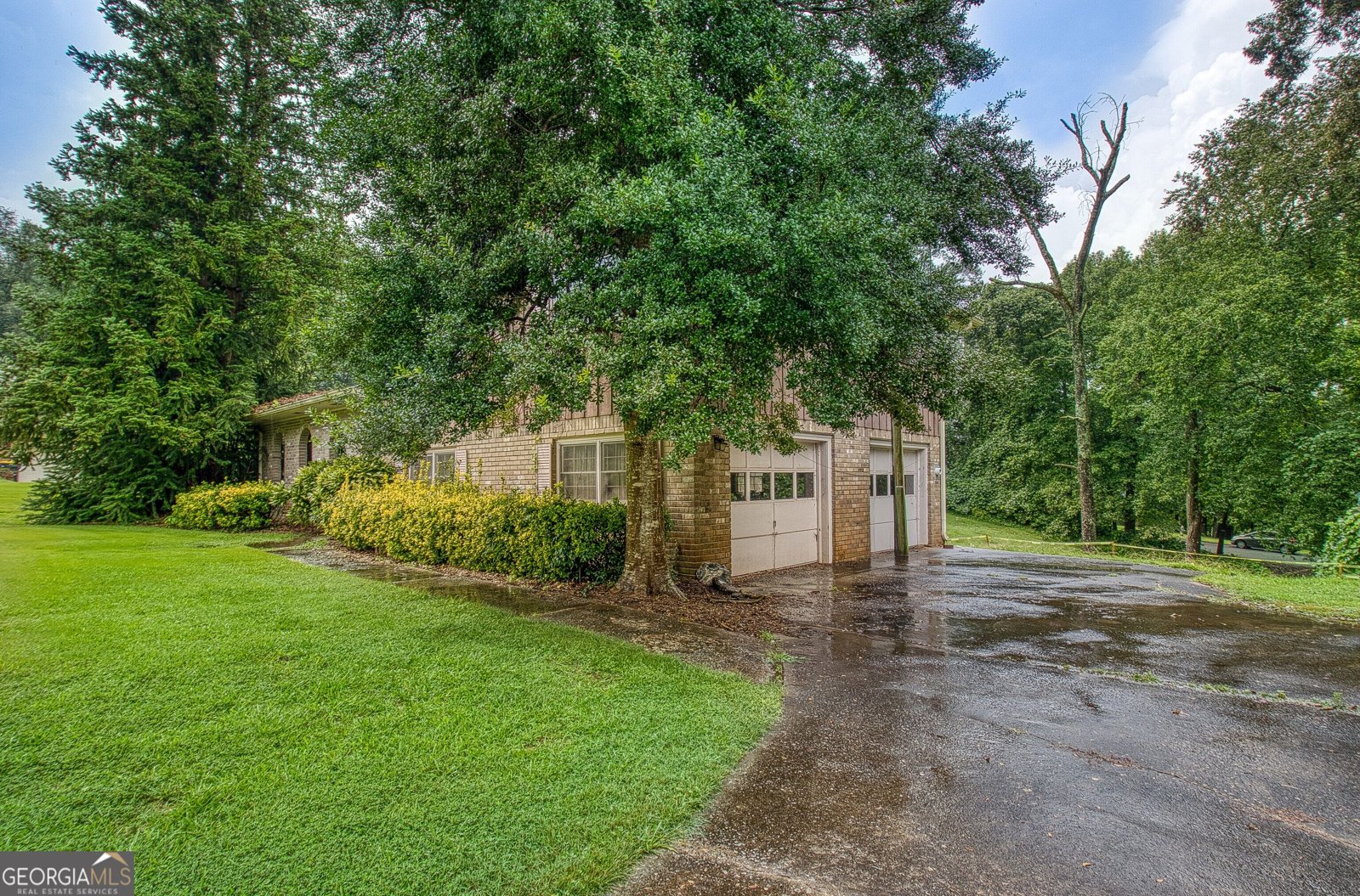 2069 Forest Dr Fayetteville - Photo 6
