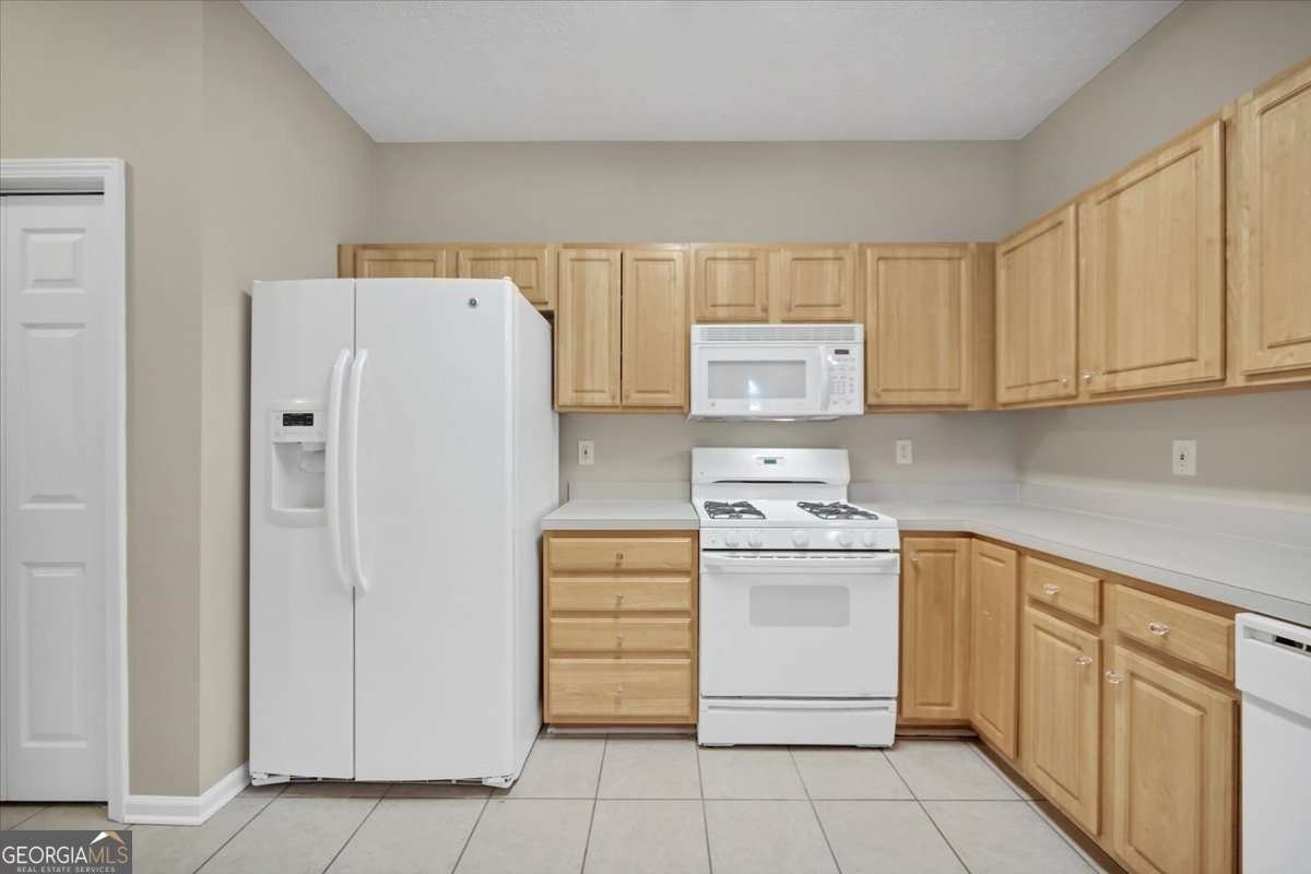 3766 Villa Springs Circle Powder Springs - Photo 16