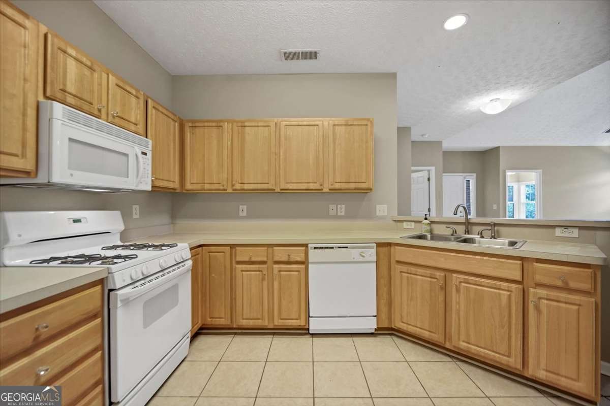 3766 Villa Springs Circle Powder Springs - Photo 17