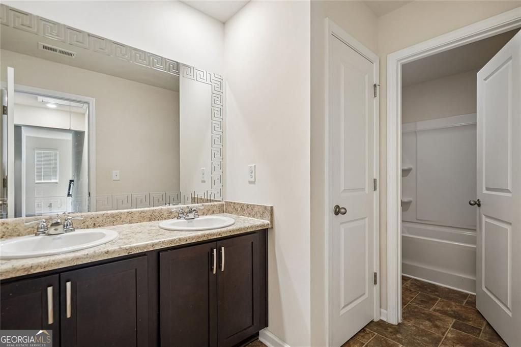 2045 Theberton Trail locust grove - Photo 19