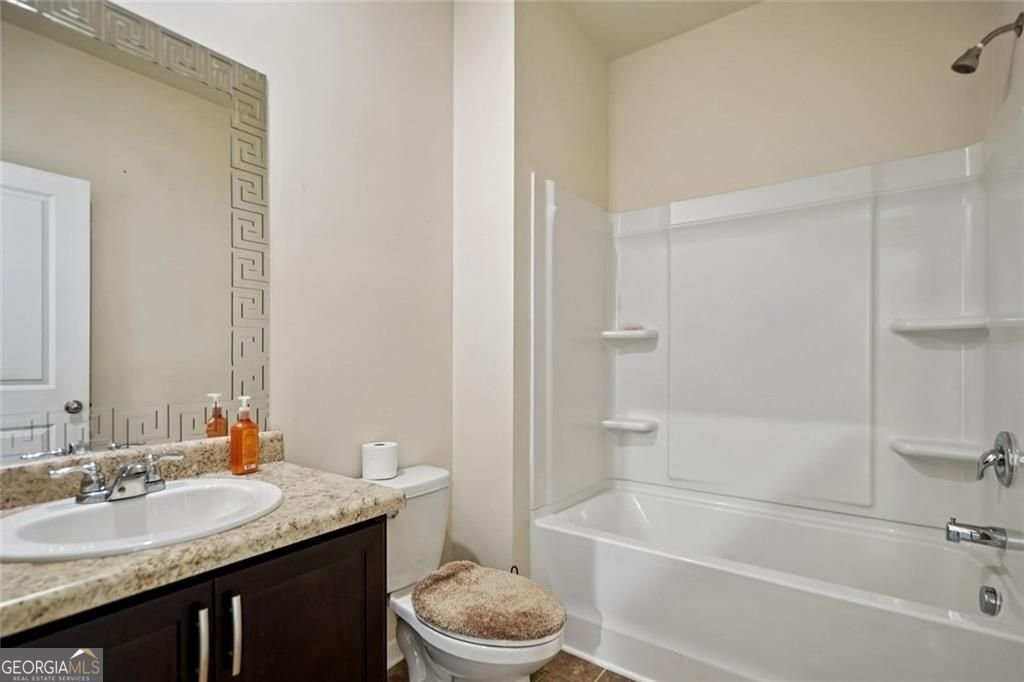 2045 Theberton Trail locust grove - Photo 9