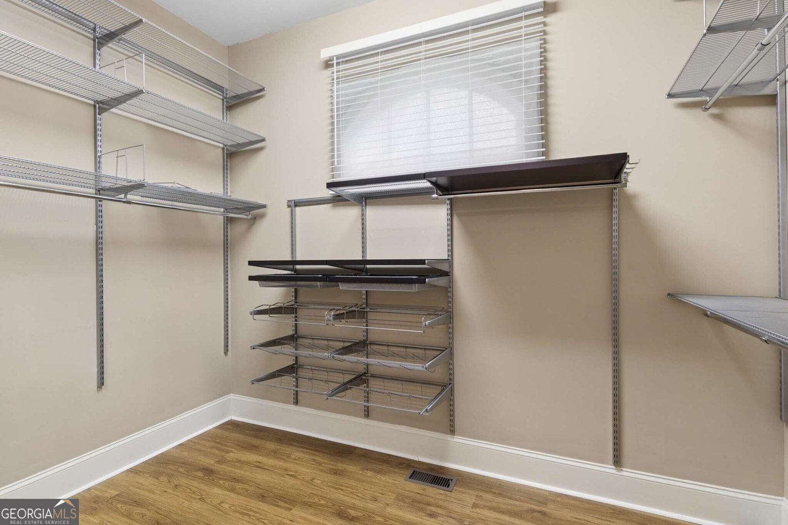 3330 Chimney Point Drive Cumming - Photo 18