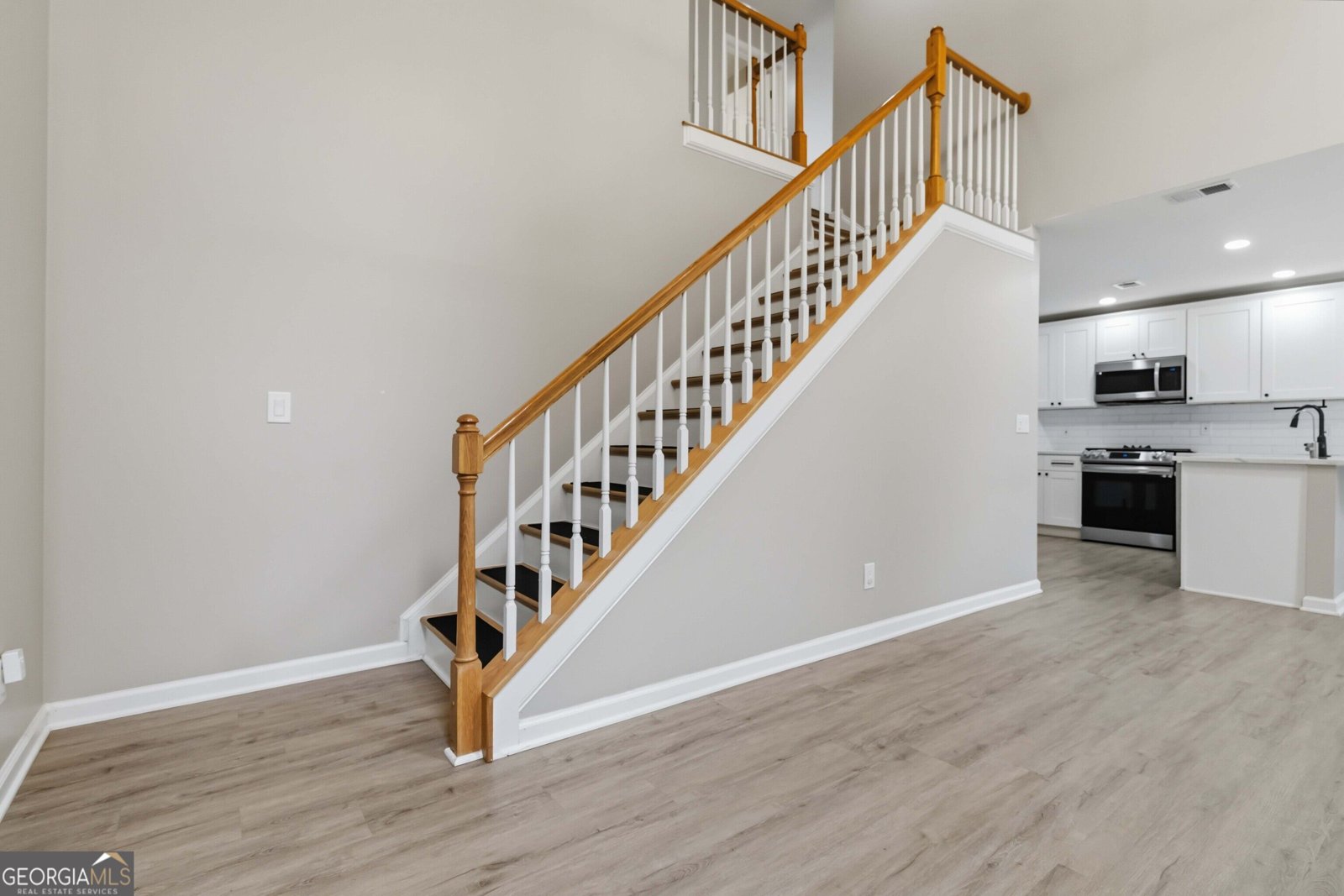7175 Valance Lane Cumming - Photo 10