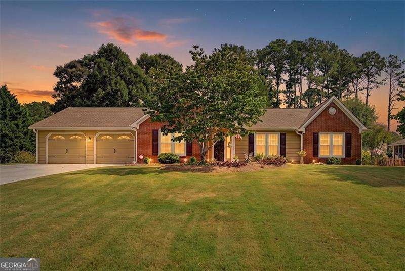 1816 Penrose Court Powder Springs - main photo