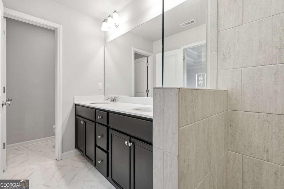 5350 Fox Den Road Oakwood - Photo 17
