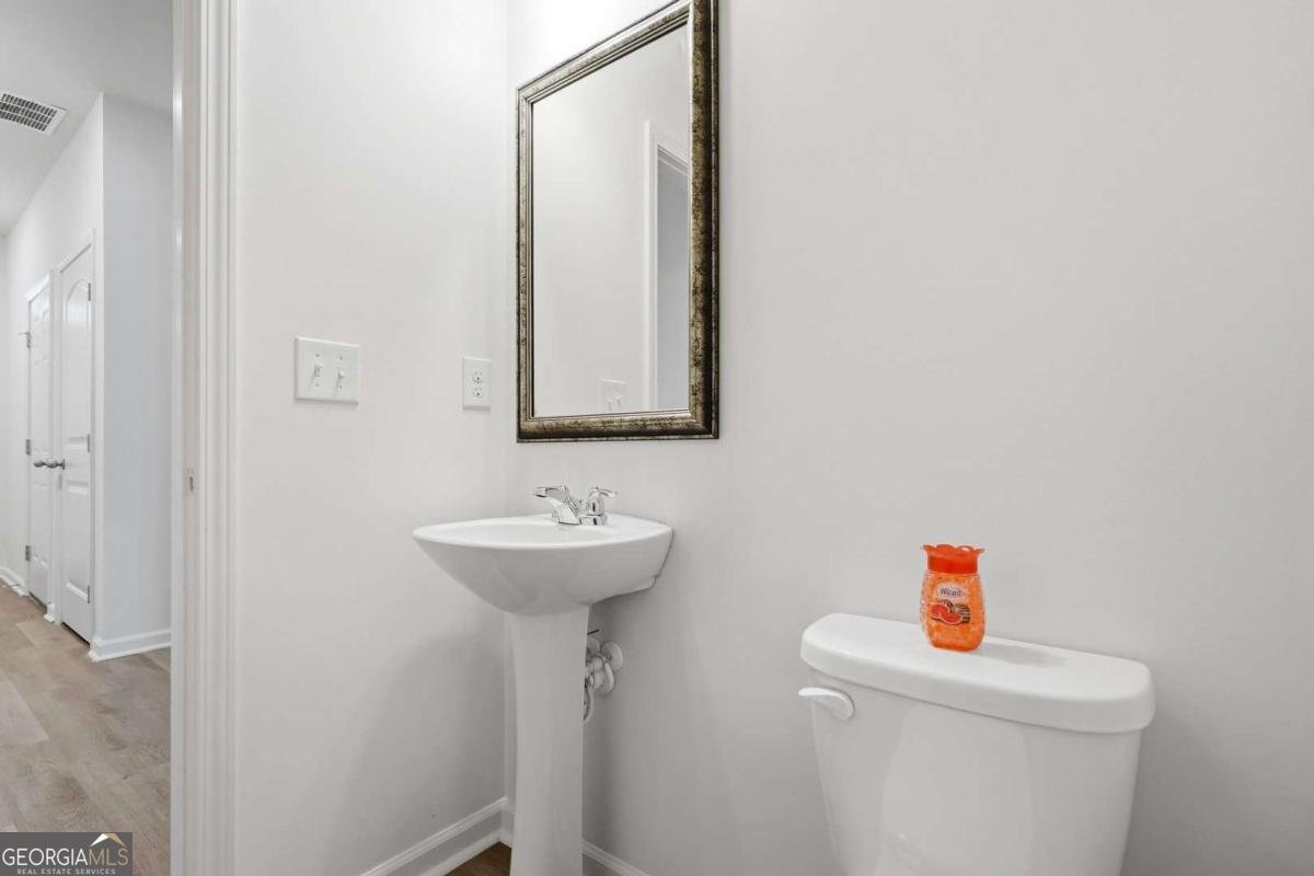 5260 Barberry Avenue Oakwood - Photo 12